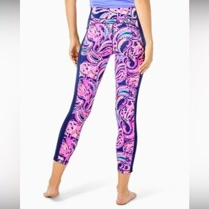 Lilly Pulitzer Luxletic High Rise Midi Leggings M High Tide Navy UPF 50